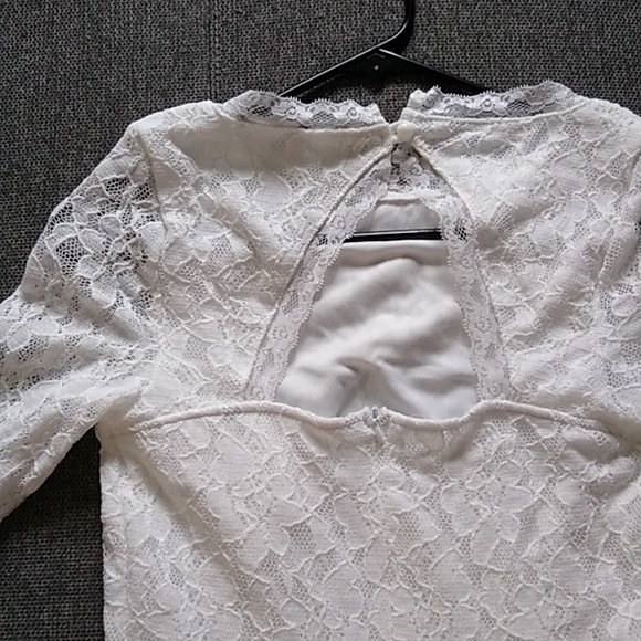 White Lace Stretchy Dress - Picture 5 of 5